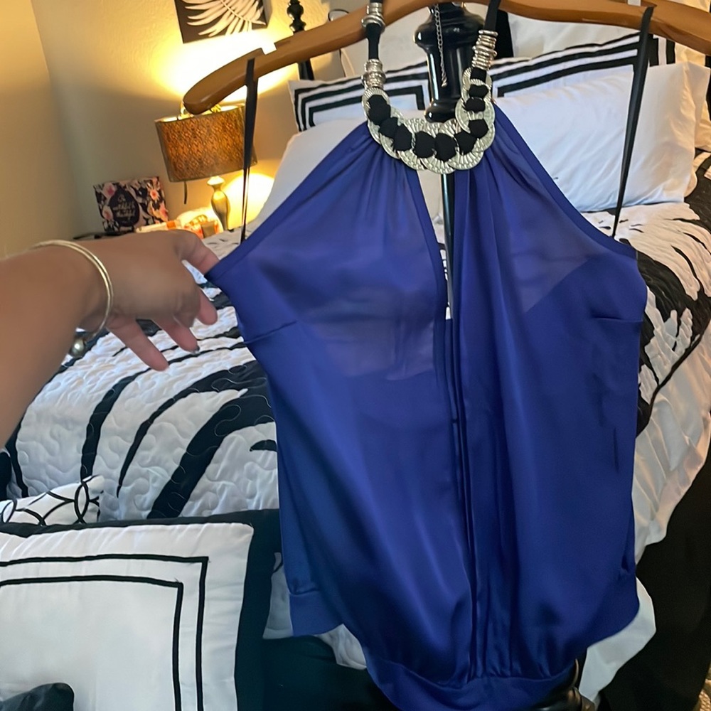 Bebe halter